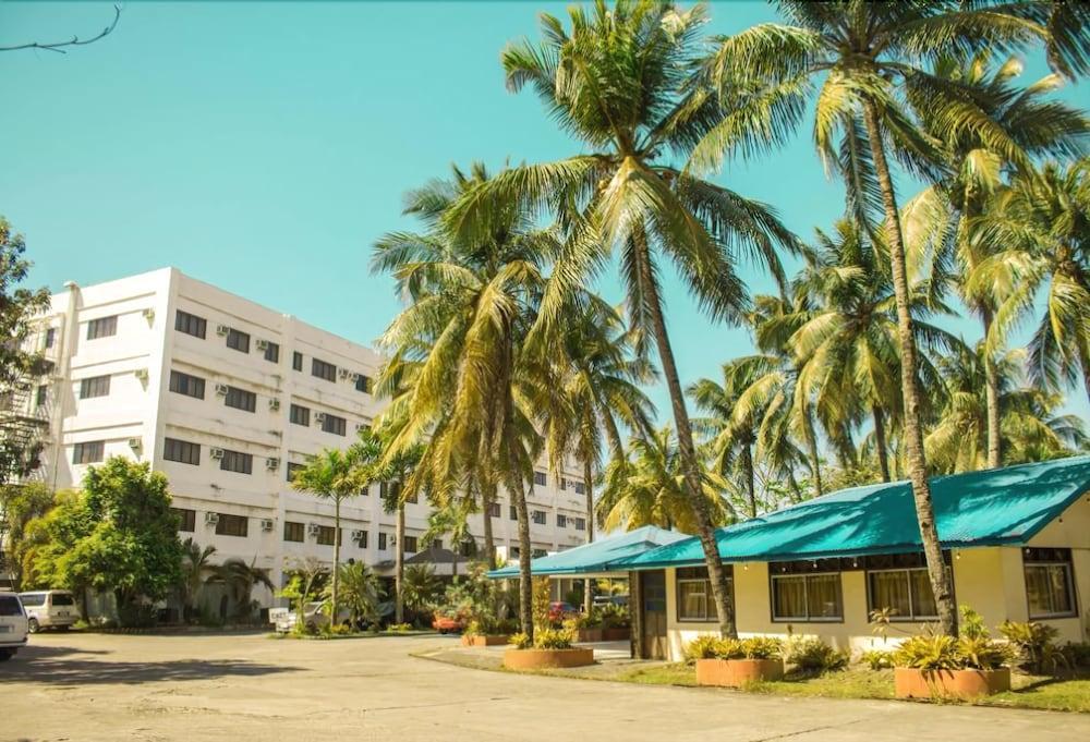 Acacia Hotel Bacolod Exterior foto